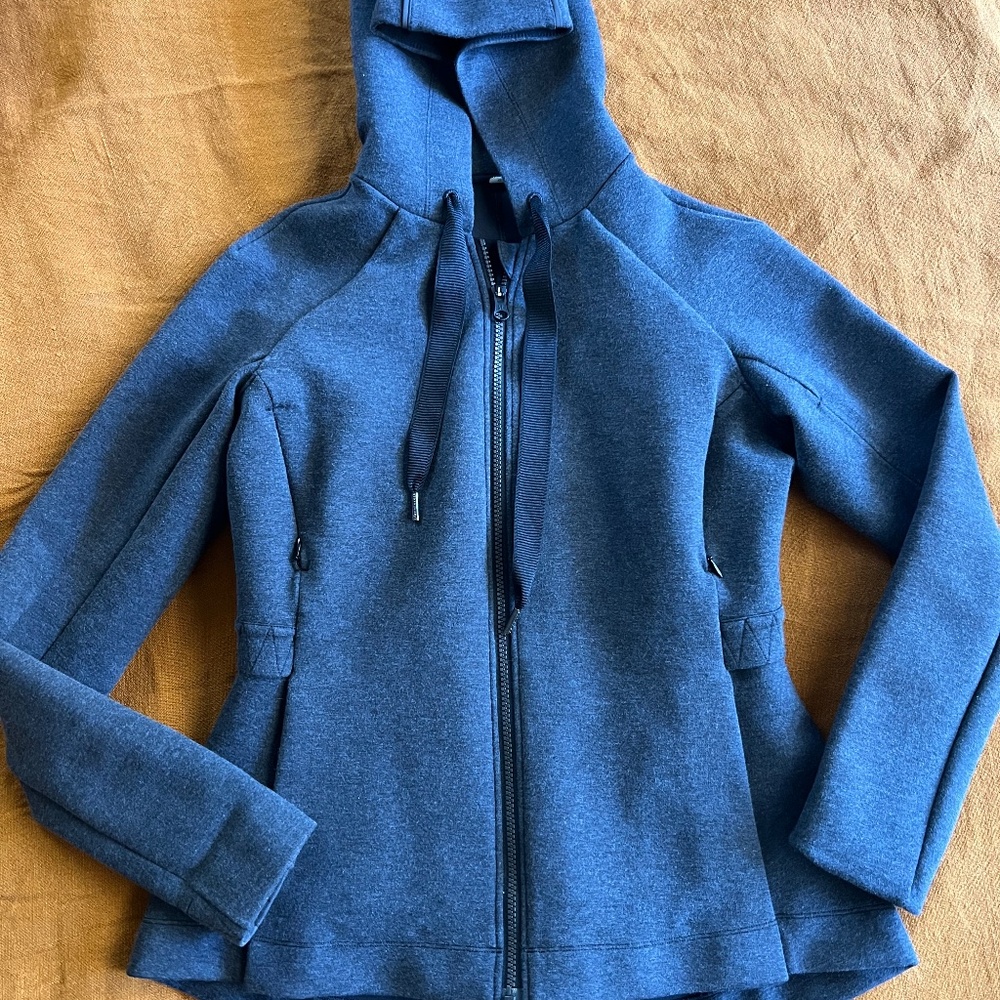 Lululemon &go Skyline Spacer Hooded Jacket in Heathered Gray/Black Size 6